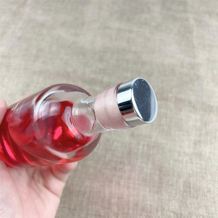 Premium Round Mini Whiskey Glass Bottles